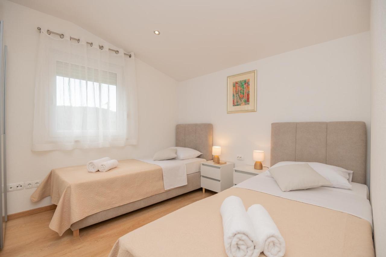 Holiday Home Terra Roca - Imotski, Natural Environment With Complete Peace And Quiet. Kültér fotó