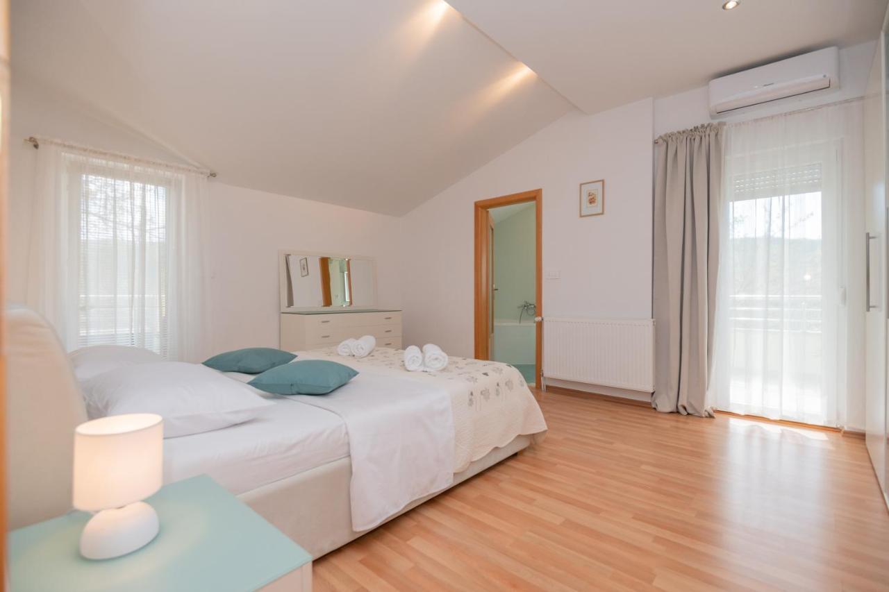 Holiday Home Terra Roca - Imotski, Natural Environment With Complete Peace And Quiet. Kültér fotó
